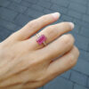 Pink złoty pierścionek z rubinem i brylantami fancy pink - Marcin Czop Autorska Pracownia Biżuterii -gp3