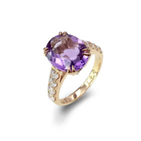 Violet złoty pierścionek z dużym ametystem i białymi topazami - Marcin Czop Autorska Pracownia Biżuterii